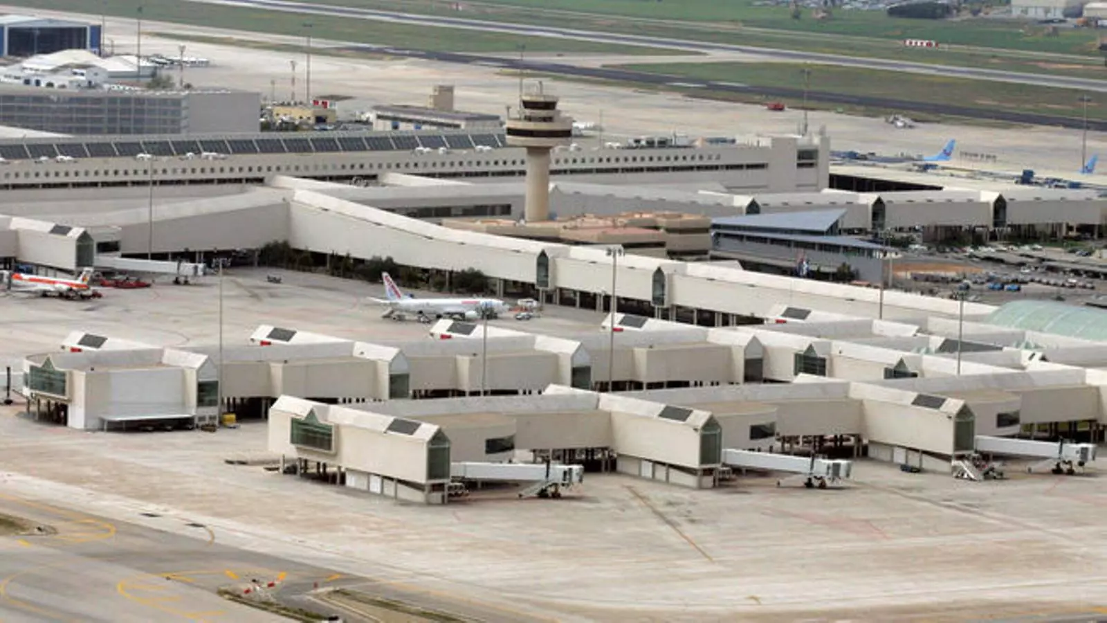 El GOB demana al futur Govern que s'oposi a l'ampliació de l'aeroport de Palma