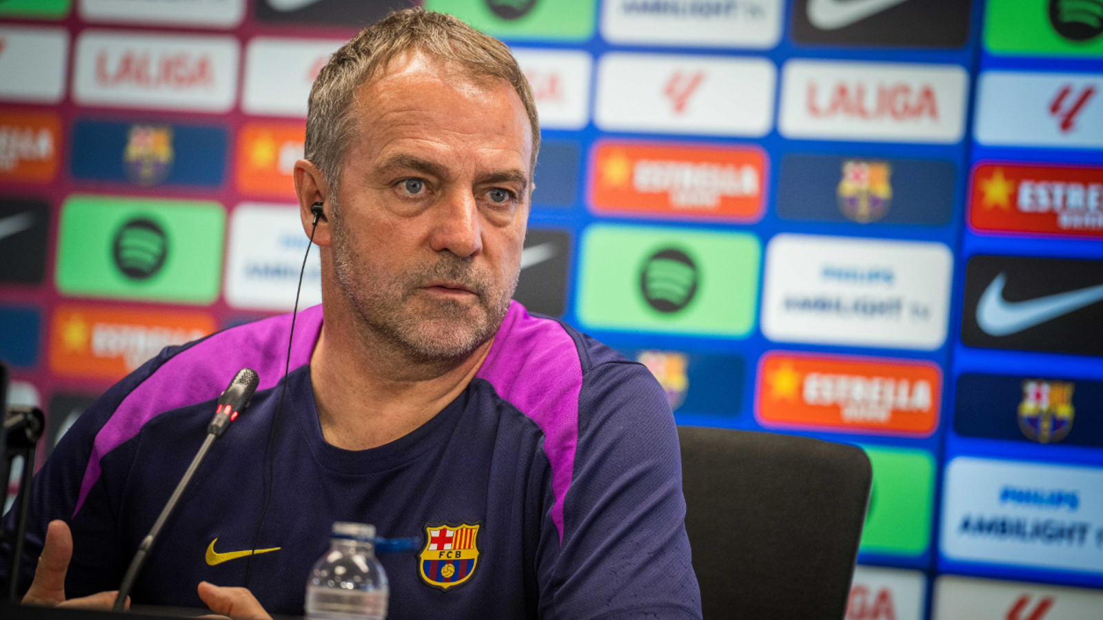 Hansi Flick en rueda de prensa