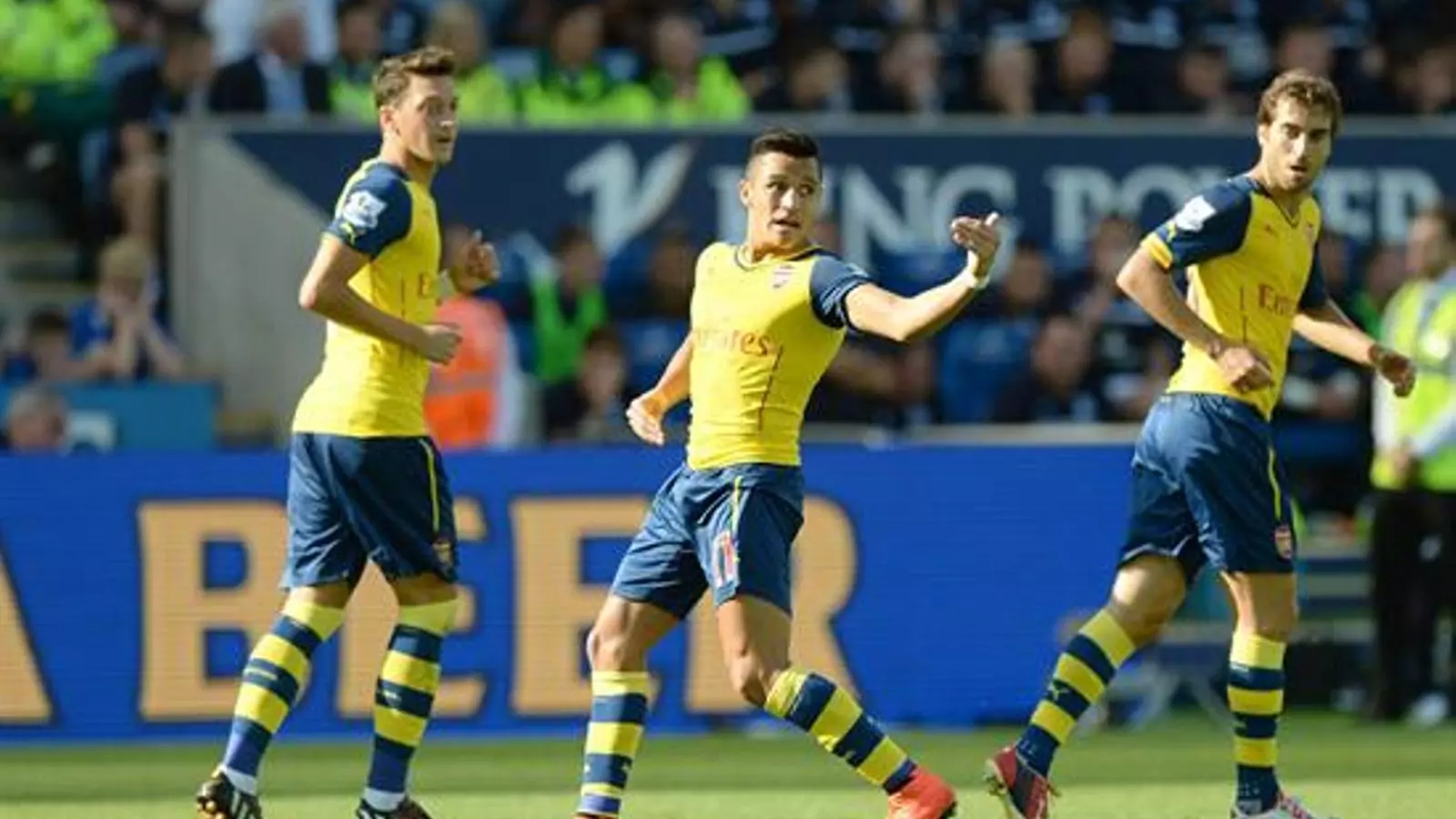 Alexis, celebrant un gol al camp del Leicester