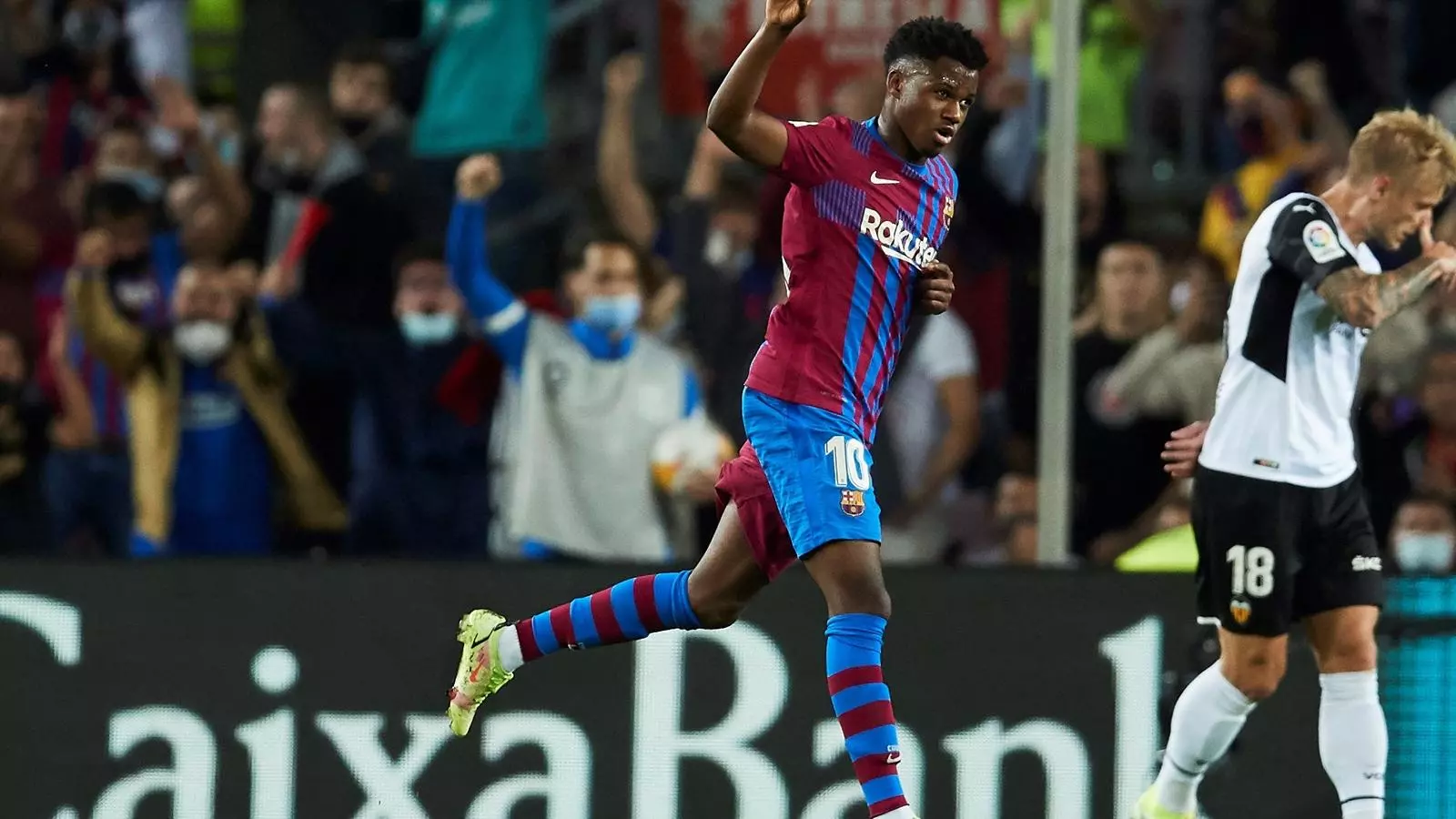 Ansu Fati, celebrant el primer gol del Barça contra el València