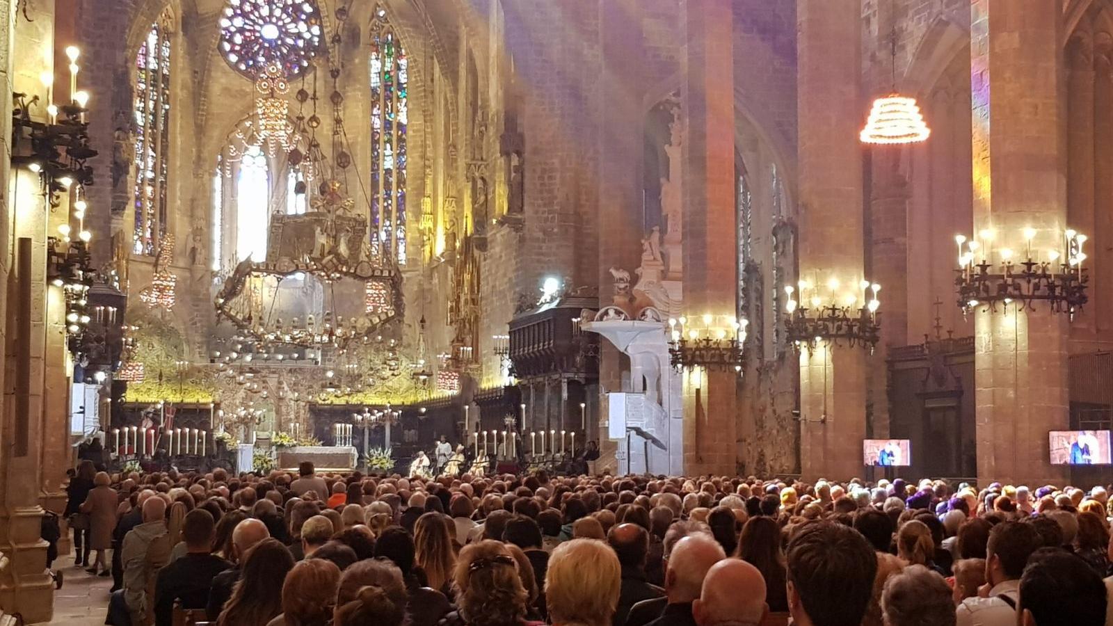 Missa solemne a la Seu