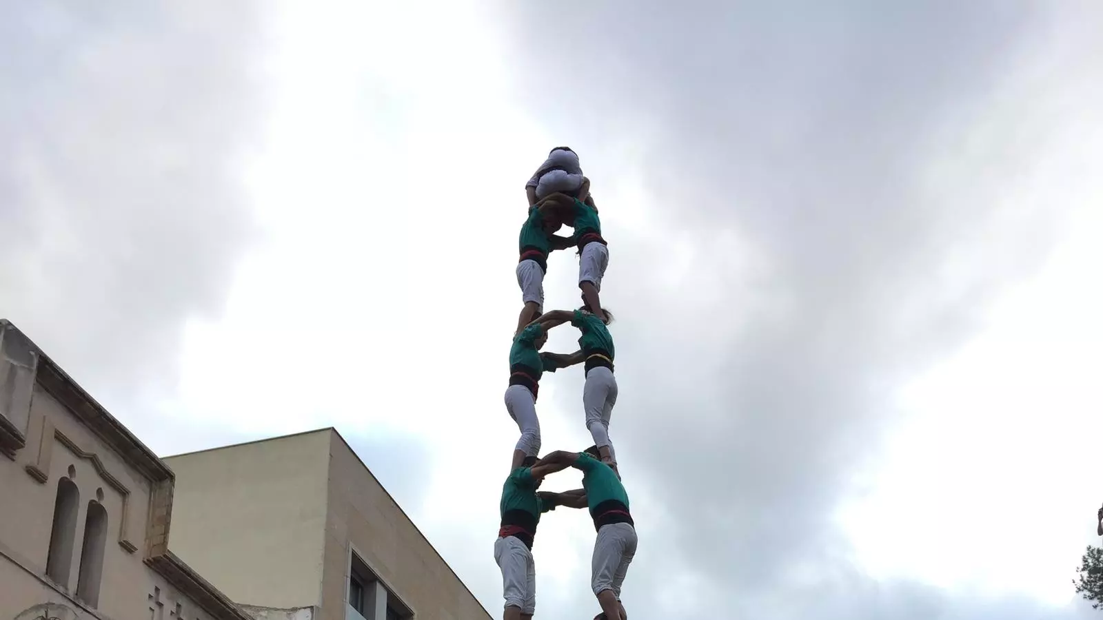Els Castellers de Vilafranca descarreguen el 2d9fm a la diada de Cal Figarot