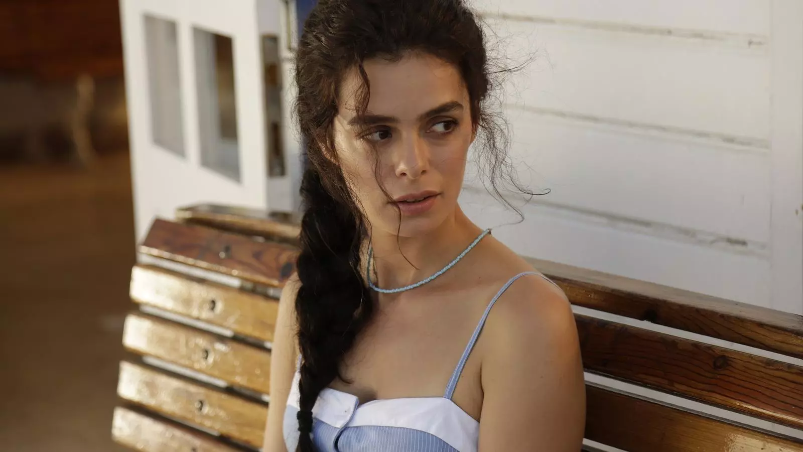 Özge Özpirinçci dona vida a la Bahar, la protagonista de 'Mujer'