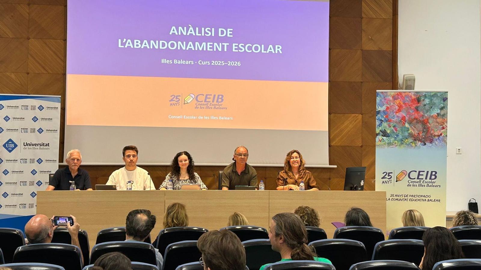 Presentència de l'informe sobre l'abandonament escolar del CEIB.