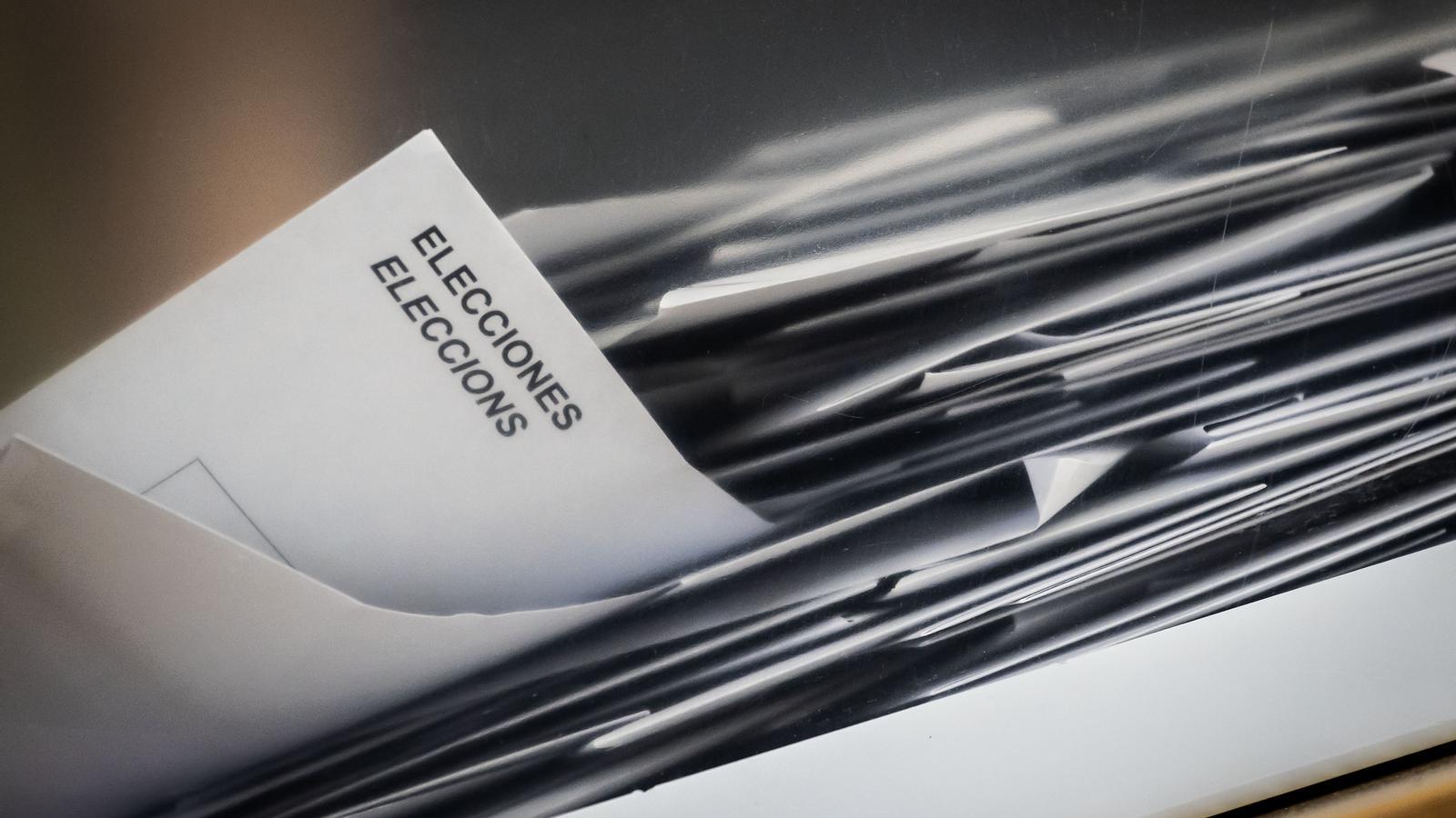 Envelopes of the votes during the general elections of July 23, 2023, at the Sagrada Familia Civic Center, in Barcelona.