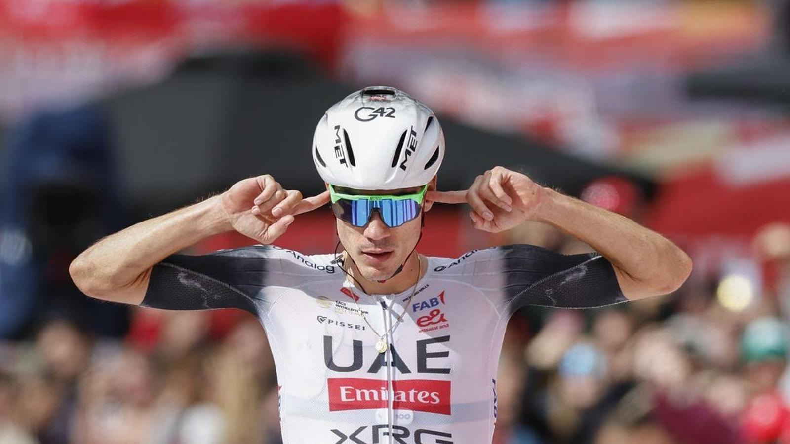 Juan Ayuso, winning the stage between Andorra La Vella and Cerler