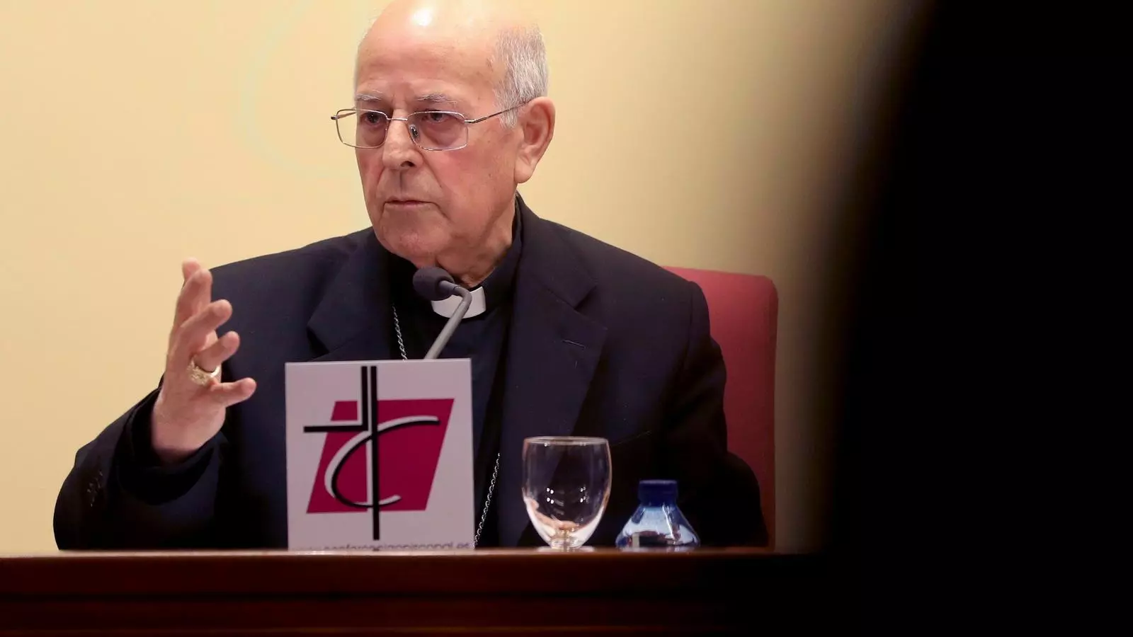 El president de la CEE, Ricardo Blázquez, en la roda de premsa d'aquest dimecres