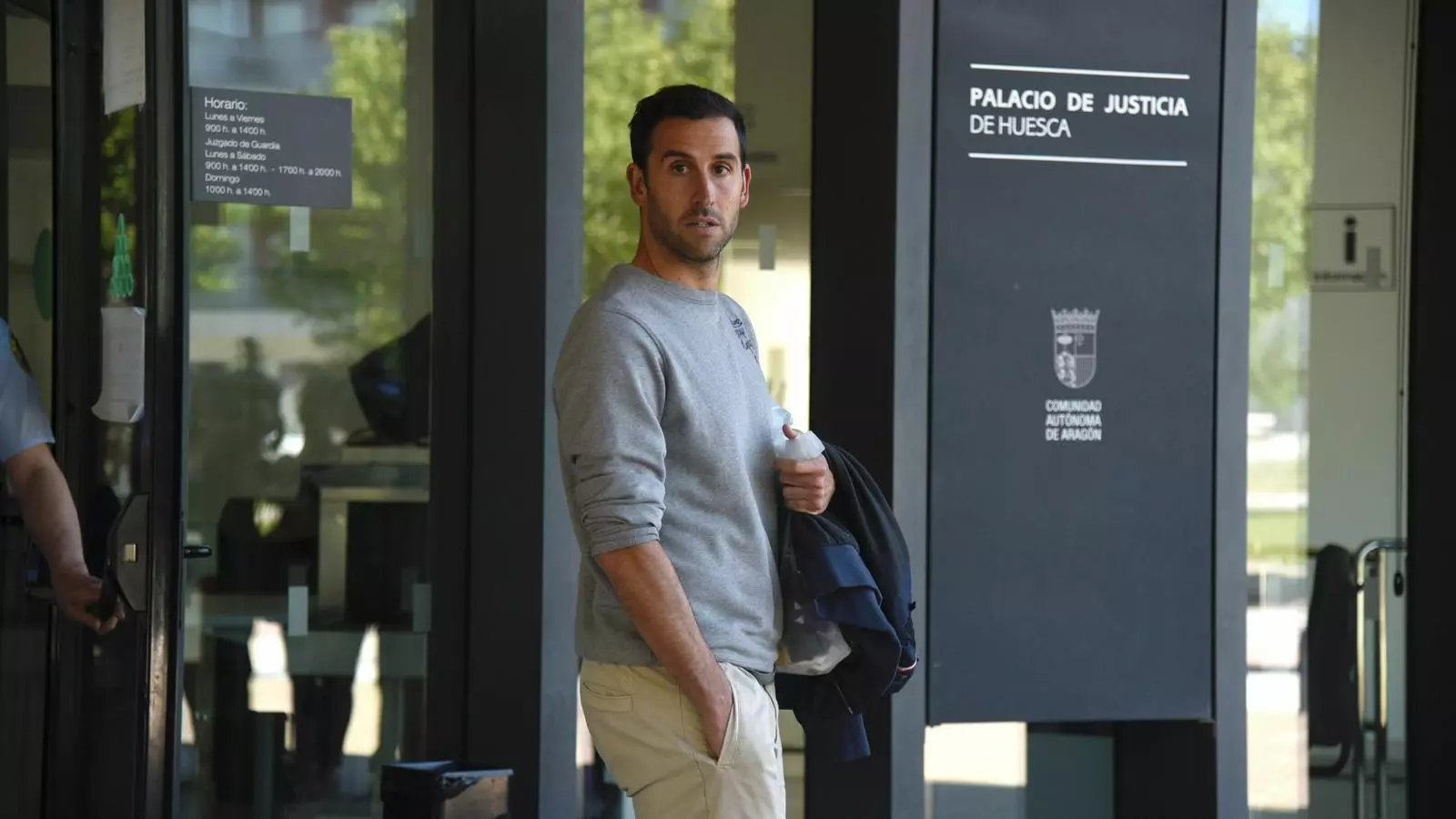 Íñigo López, suspès provisionalment per admetre que l'Osca havia pactat perdre contra el Nàstic