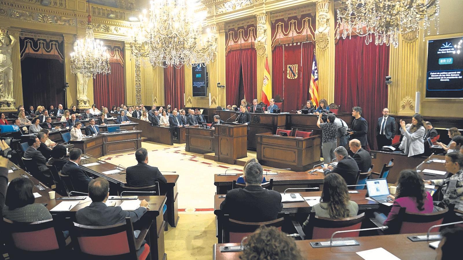 The plenary session of the Parliament listens to the intervention of the president Marga Prohens during the general policy debate.