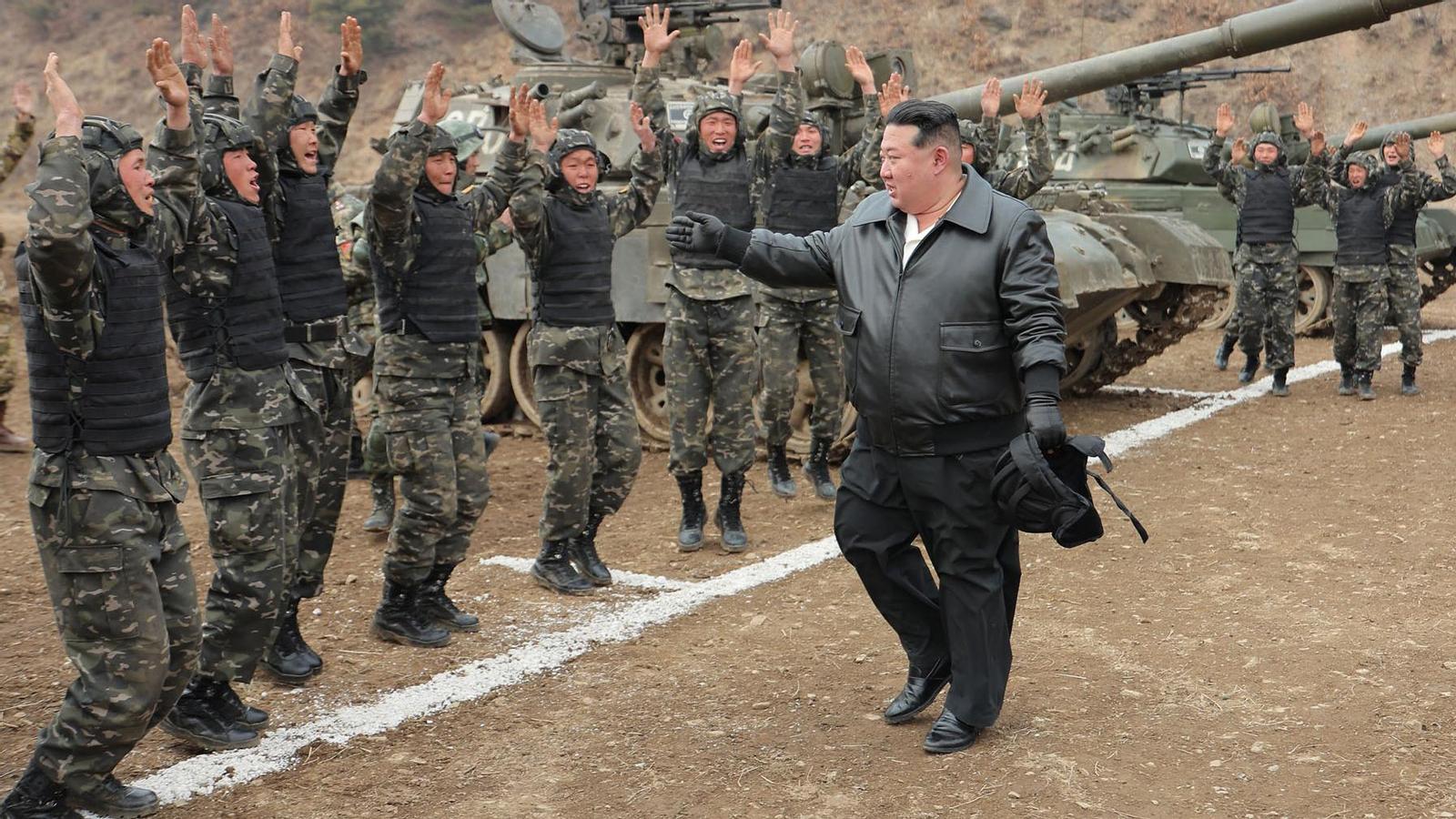 Soldados norte coreanos