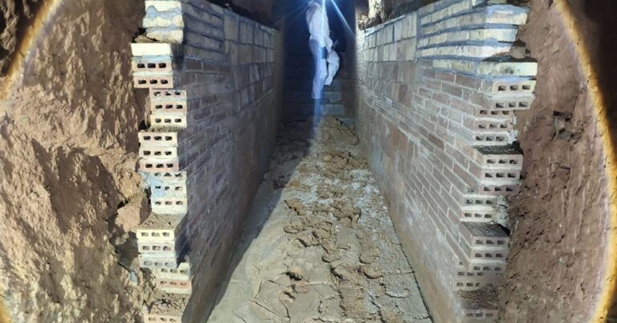 El subsol de Barcelona està esquitxat de refugis antiaeris, i tots tenen una història al darrere. Se n'han localitzat 1.322, però n'hi podria haver molts més. L&...