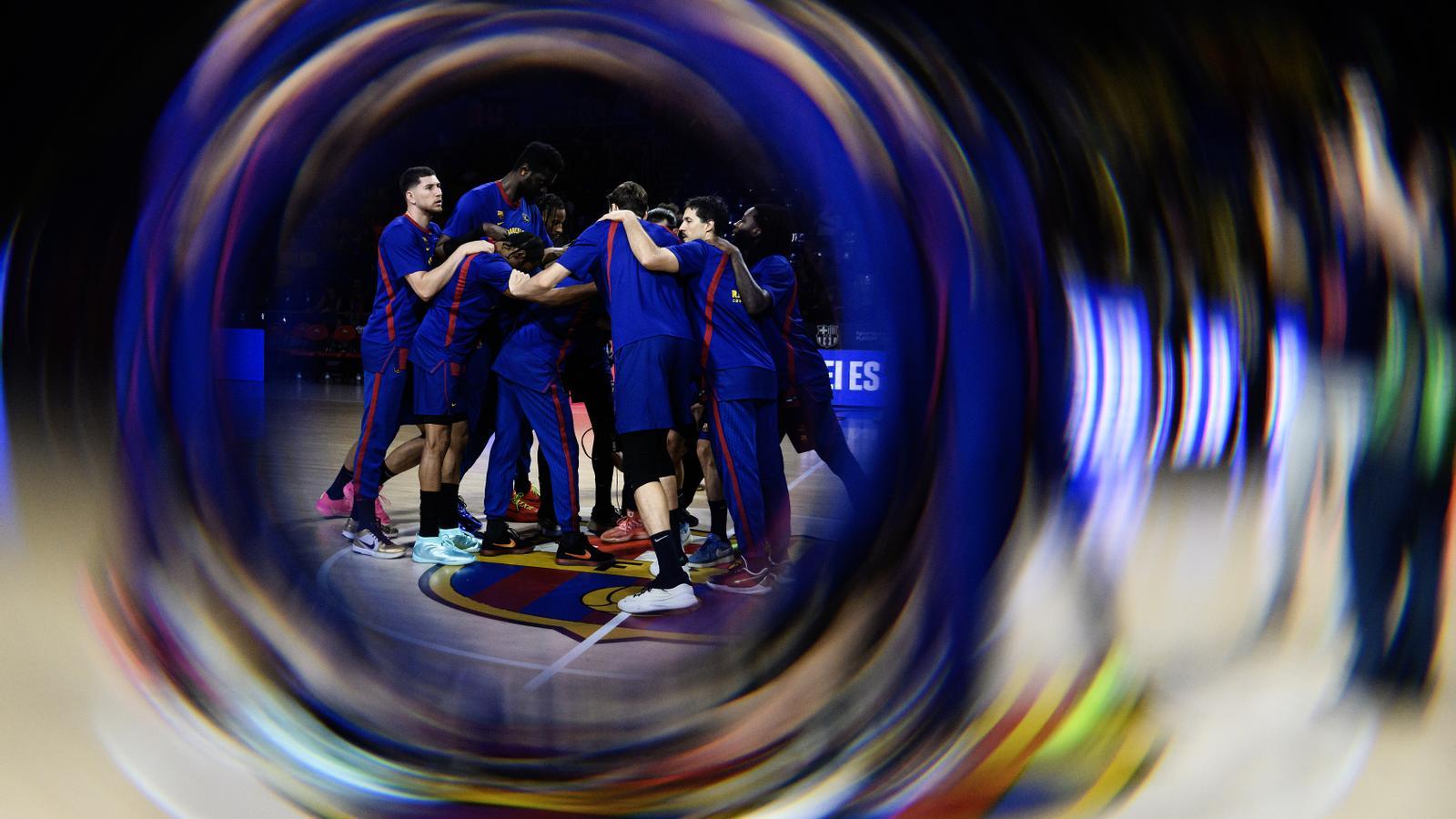 The Barça players, before the fourth game of the final.
