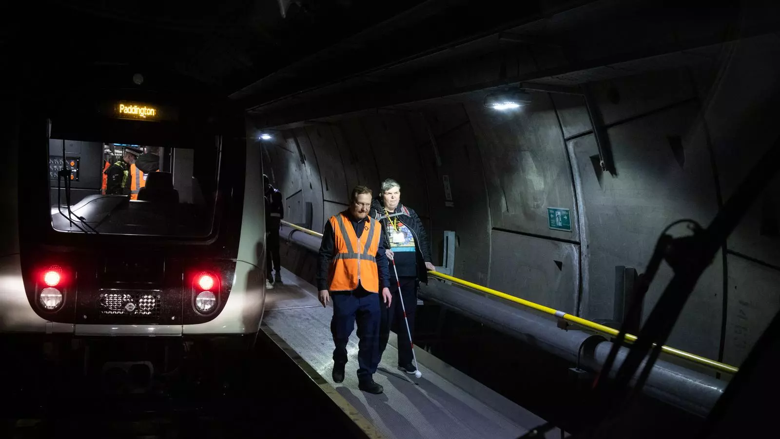 Assaig de les operacions de funcionament de la Crossrail, al seu pas per un dels tunels de Canary Wharf
