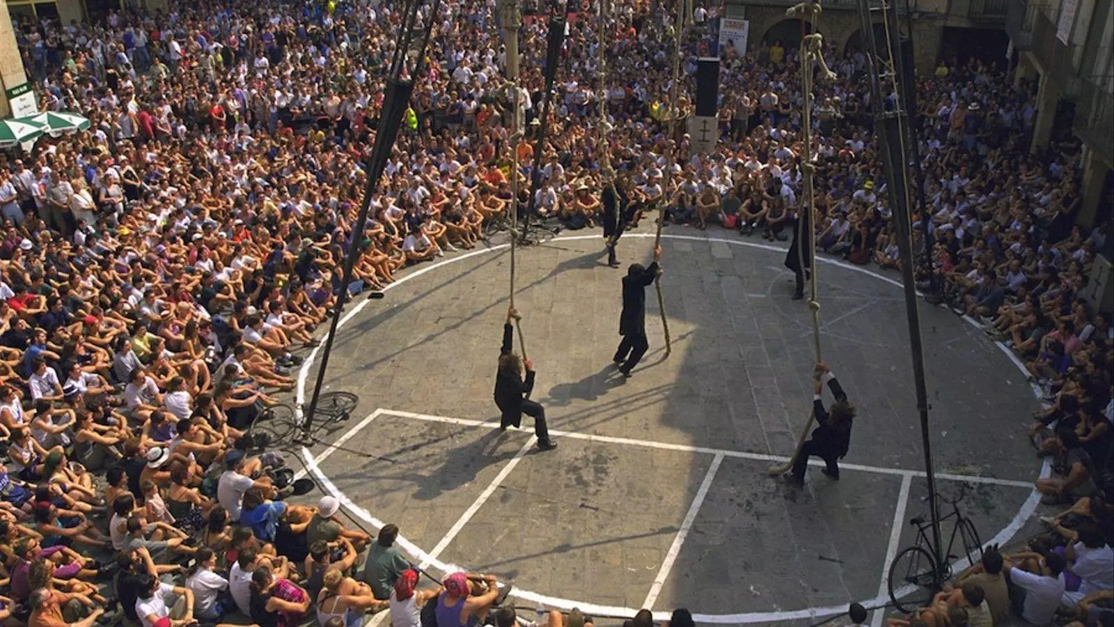 Un espectacle de teatre de carrer a la FiraTàrrega de la ciutat catalana.