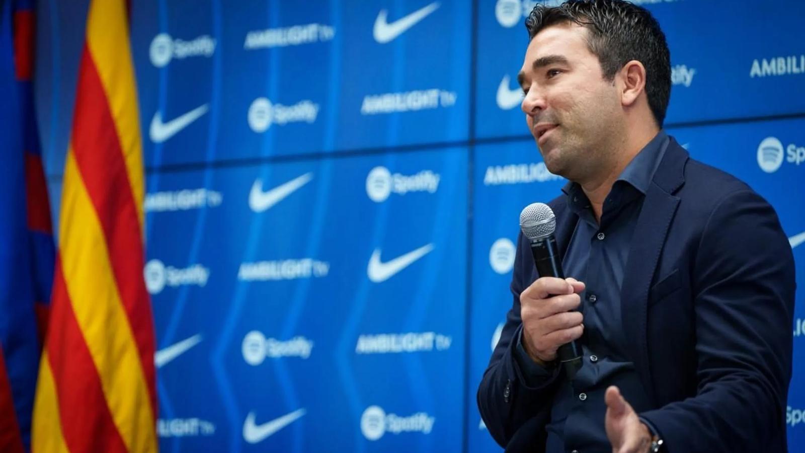 The sporting director of FC Barcelona, Deco, this August.