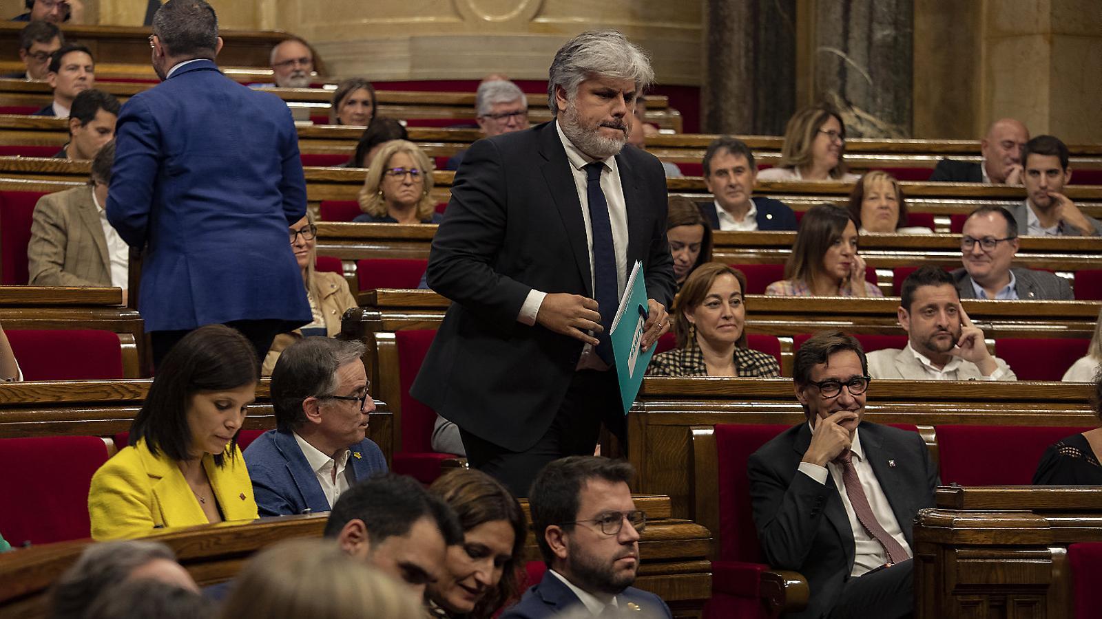Una crisi que en tapa d’altres