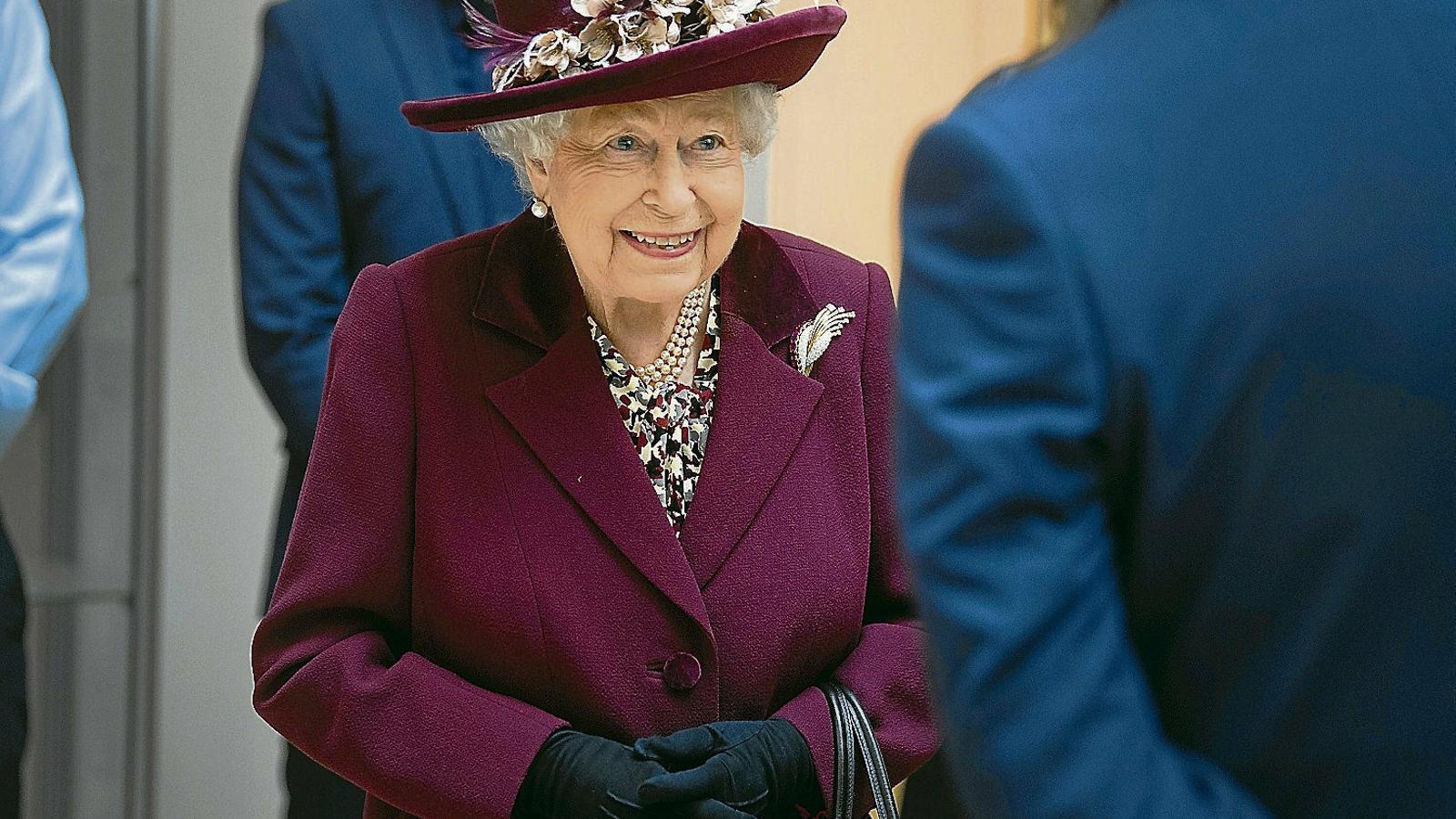 La reina Elisabet II, evacuada de Buckingham por el coronavirus