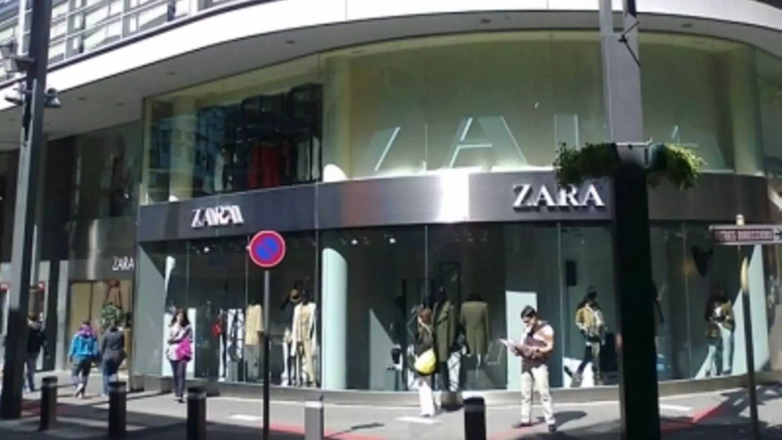 Botiga Zara a l'avinguda Meritxell d'Andorra la Vella. / ZARA
