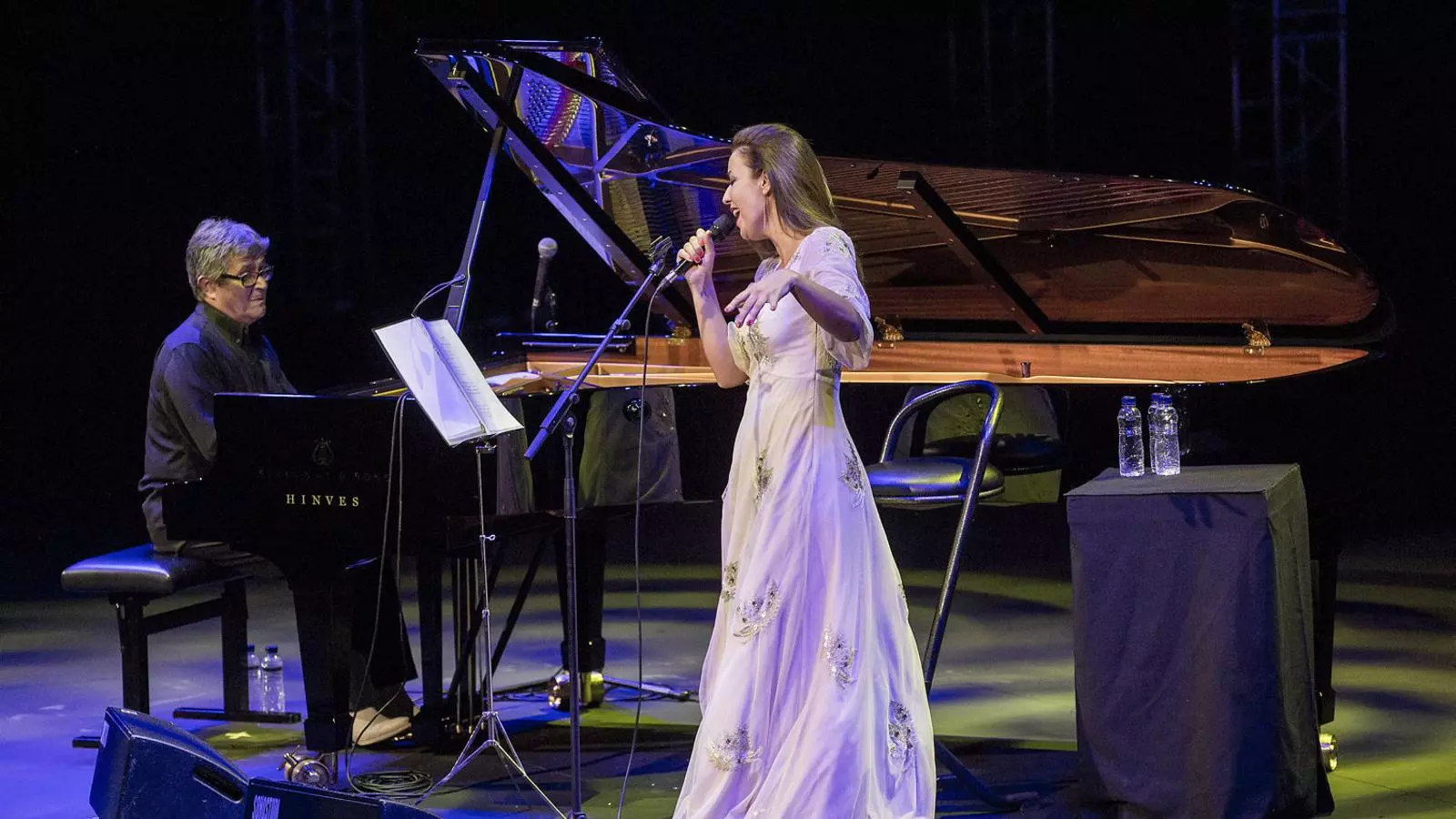 Un moment del concert de Chano Domínguez i Mariola Membrives.
