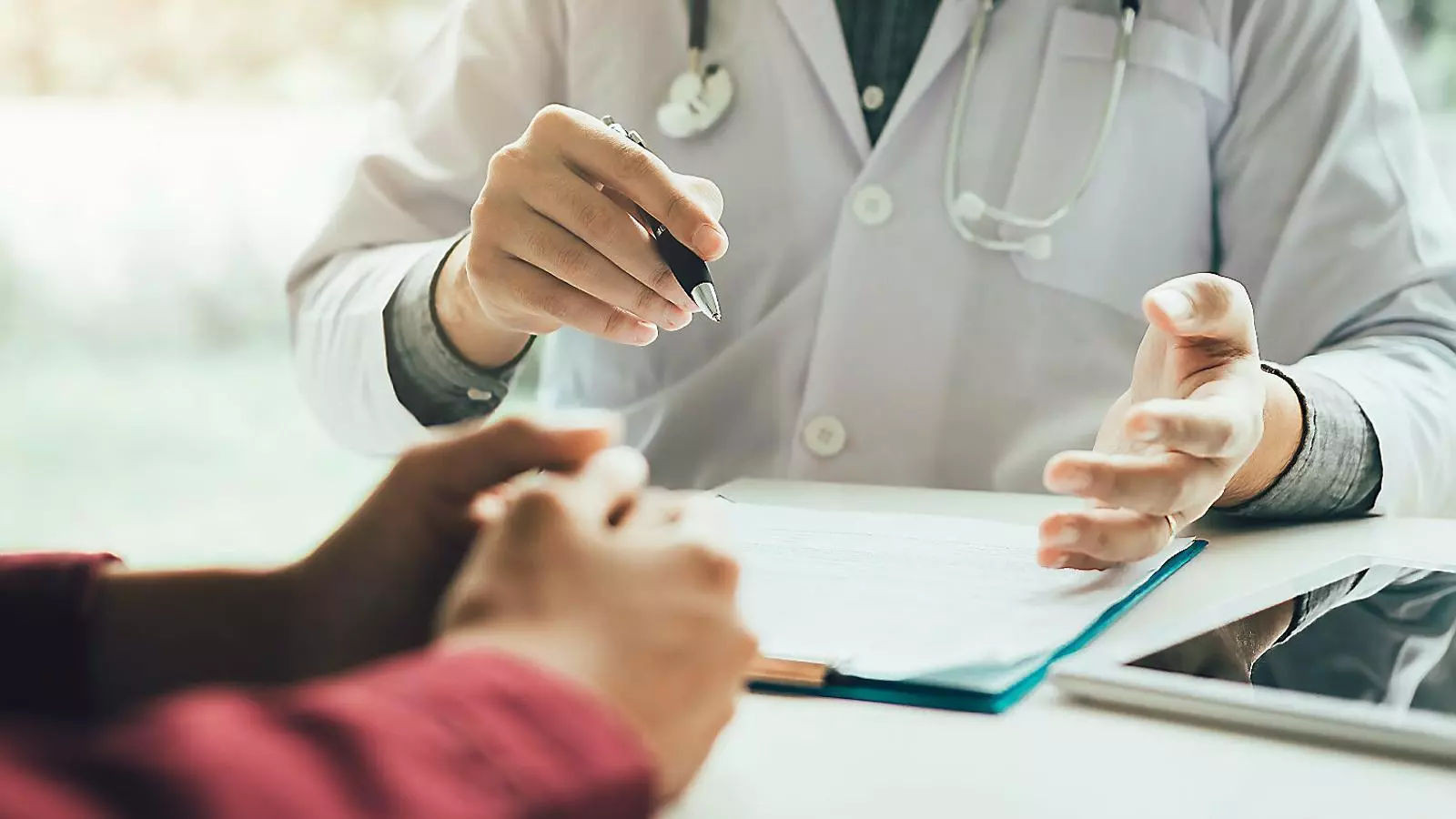 El covid-19 pot causar depressió, ansietat, estrès, insomni i sensació de soledat.