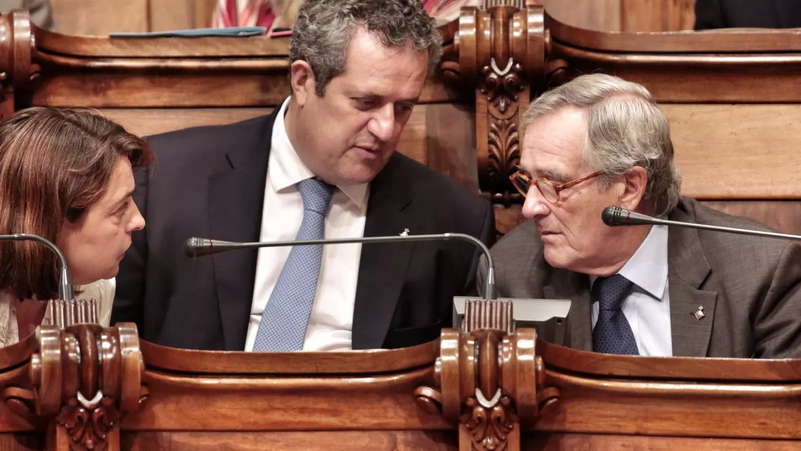 Xavier Trias, Sònia Recasens i Joaquim Forn, durant el ple municipal / PERE VIRGILI