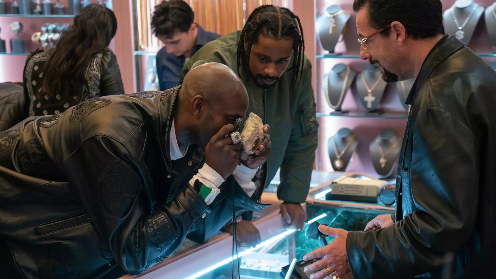 Kevin Garnett i Adam Sandler a 'Diamantes en bruto'