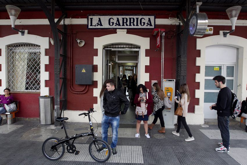 INICI I FINAL DE TRAJECTE: LA GARRIGA  L’ARA va començar el viatge per les diverses línies de Rodalies en una estació de la R3, la més maltractada de totes.