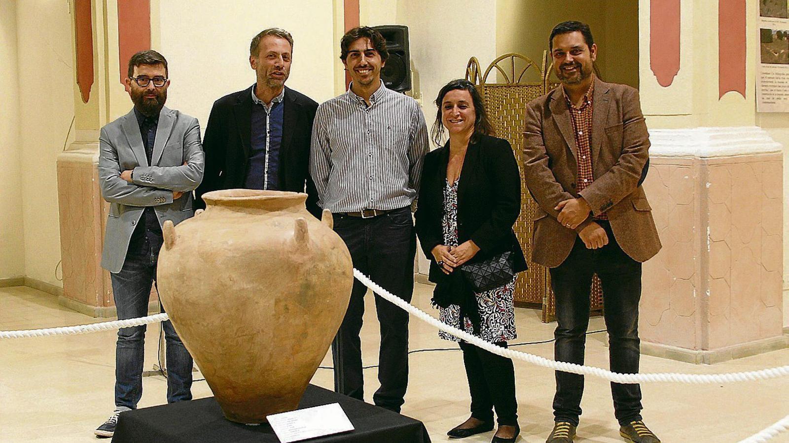 L’exposició sobre els Antigors, inaugurada ahir, estarà oberta durant un mes.