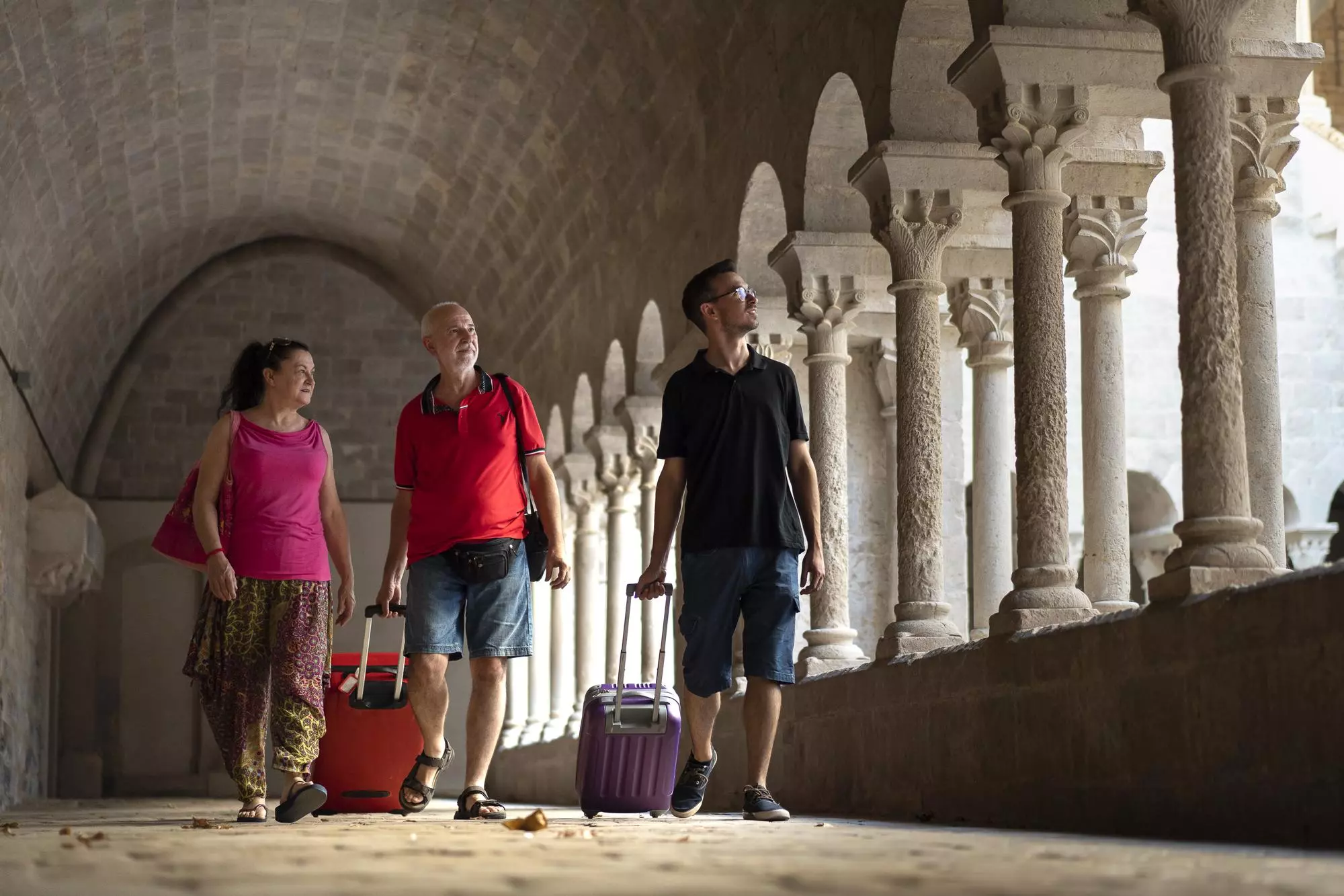 Turistes al monestir de Sant Daniel de Girona.
