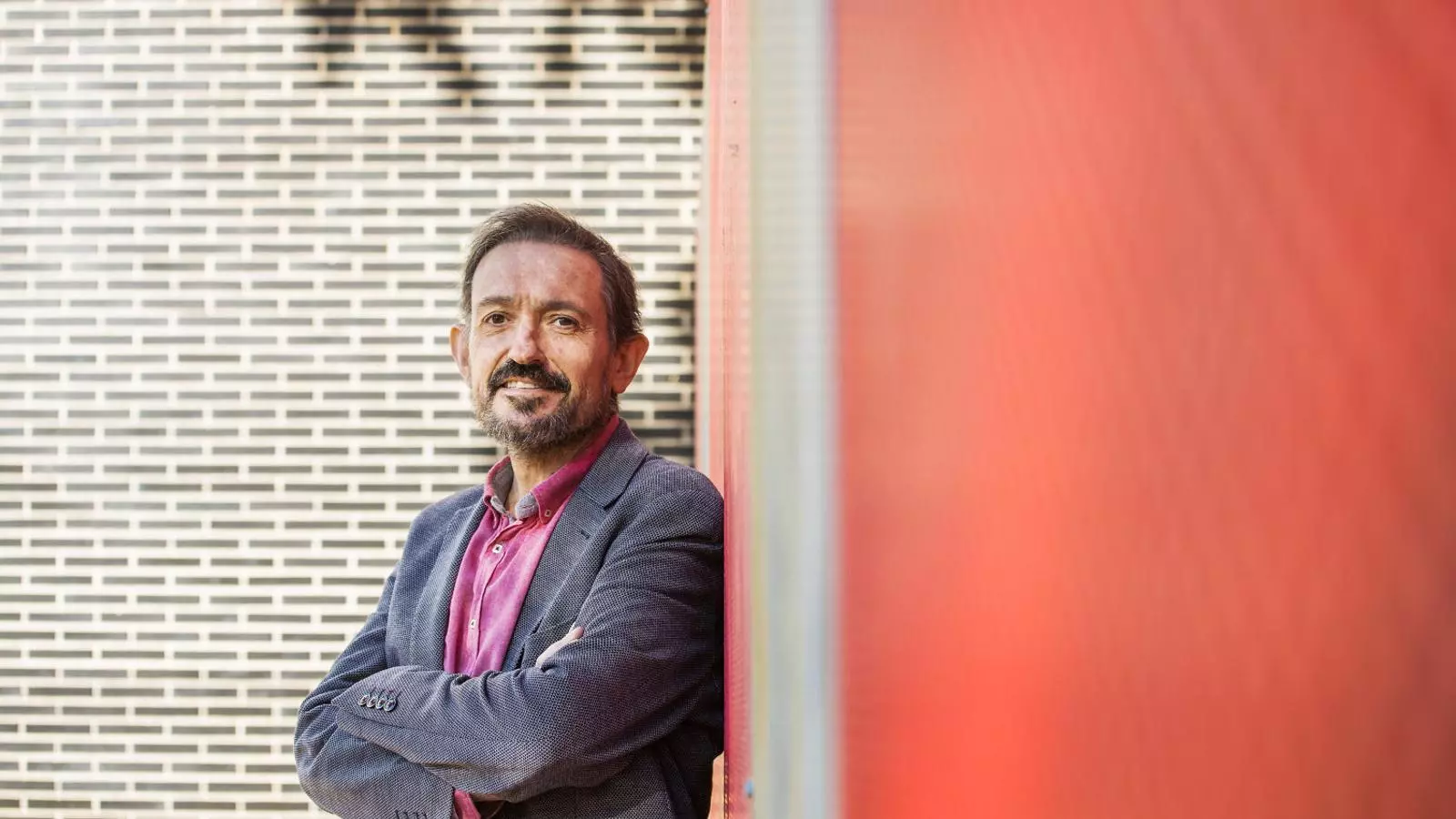 El director fundador de l’ARA, Carles Capdevila, ha publicat el llibre La vida que aprenc, que recull 130 articles.