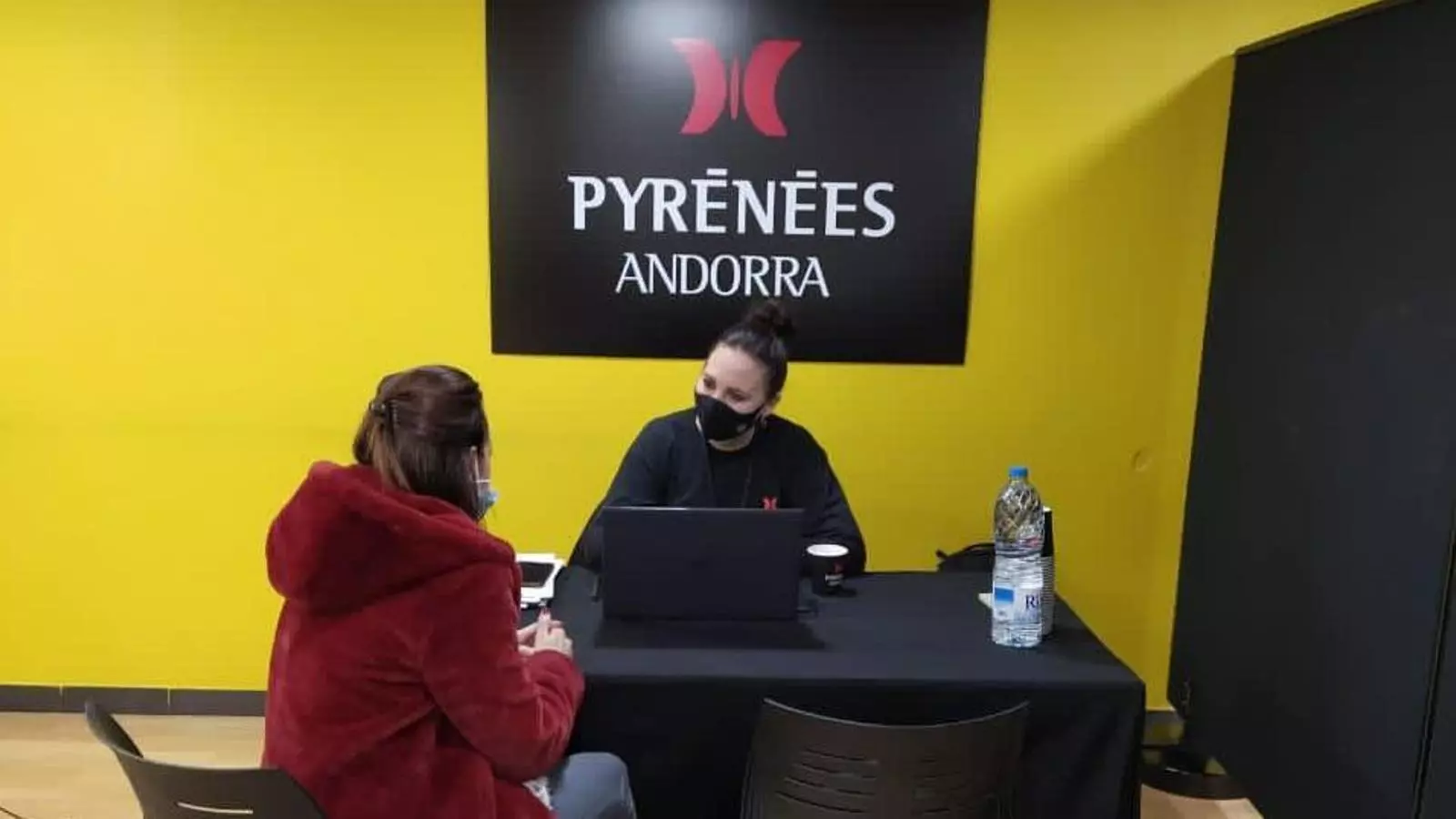 Nova oficina d'atenció laboral de Pyrénées a Sant Julià / Pyrénées