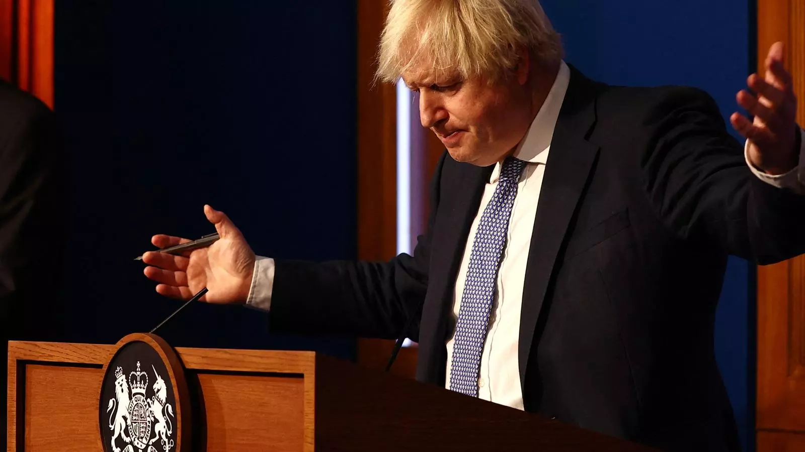 Boris Johnson, durante la conferencia de prensa que ofreció este miércoles a Downing Street, para anunciar más medidas anti-covid