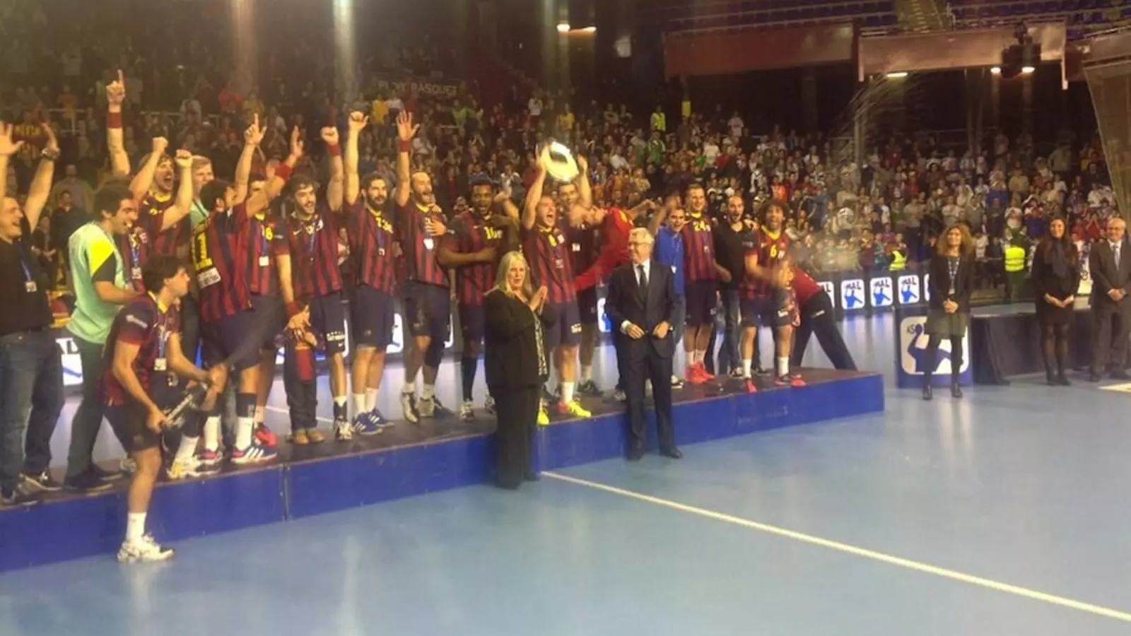Els jugadors del Barça d'handbol, campions de la Copa Asobal / TWITTER @FCBhandbol