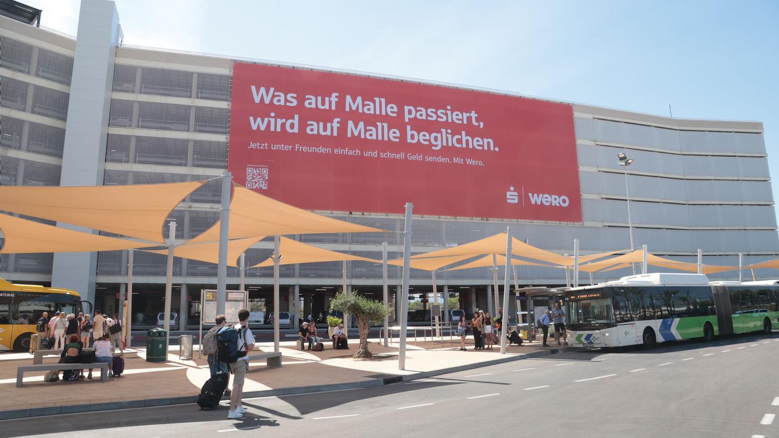 La polémica campaña en el aeropuerto de Palma: "Lo que pasa en Mallorca se queda en Mallorca"