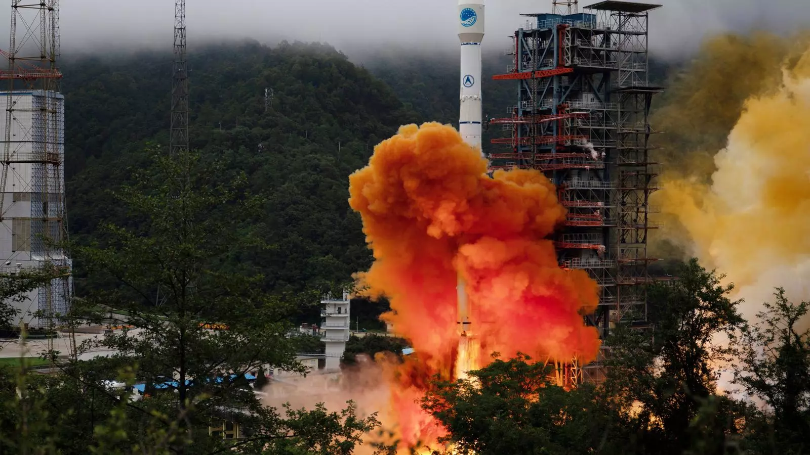 La Xina llança amb èxit l'últim satèl·lit del seu sistema de navegació BeiDou 3.