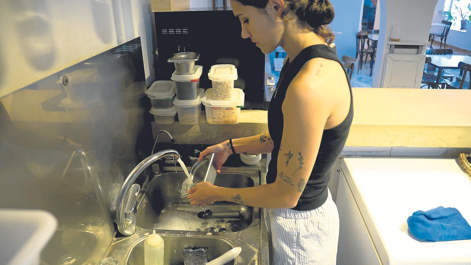 This restaurant in the center of Manacor has an osmosis system connected to the kitchen and the coffee machine.