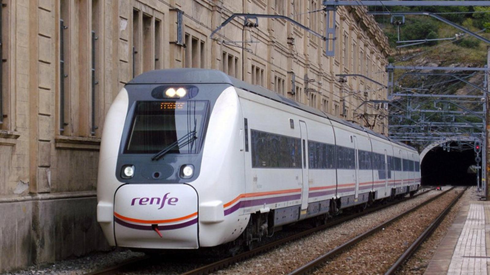 Imagen de archivo de uno de los trenes de la R11 que hacen el trayecto entre Barcelona y Portbou.