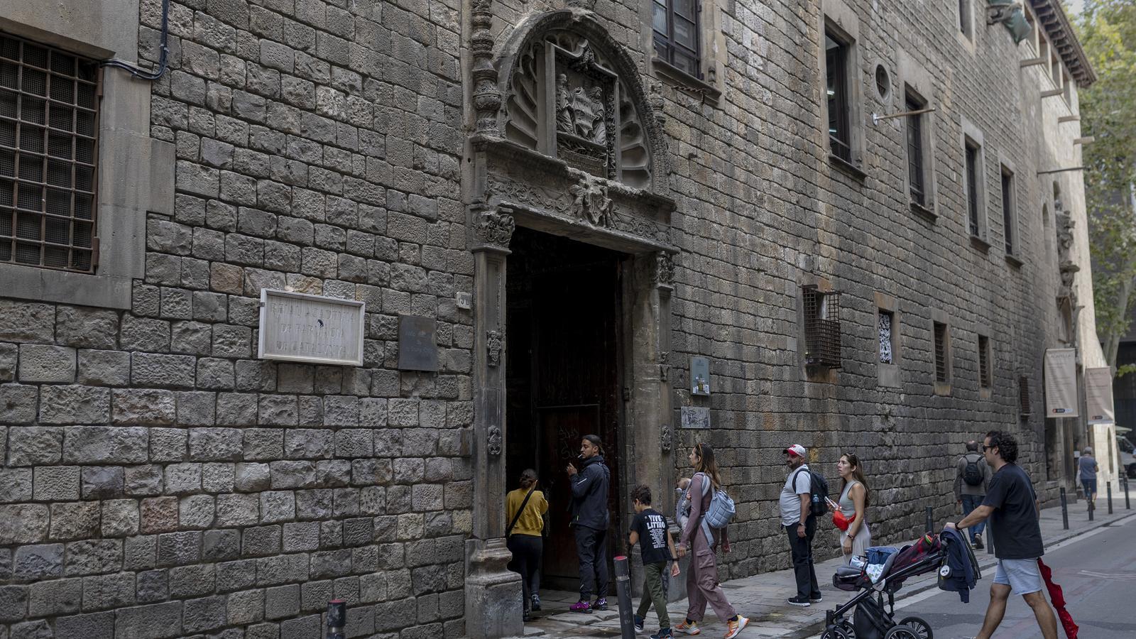 Barcelona City Council will carry out work on the former Hospital de la Santa Cruz