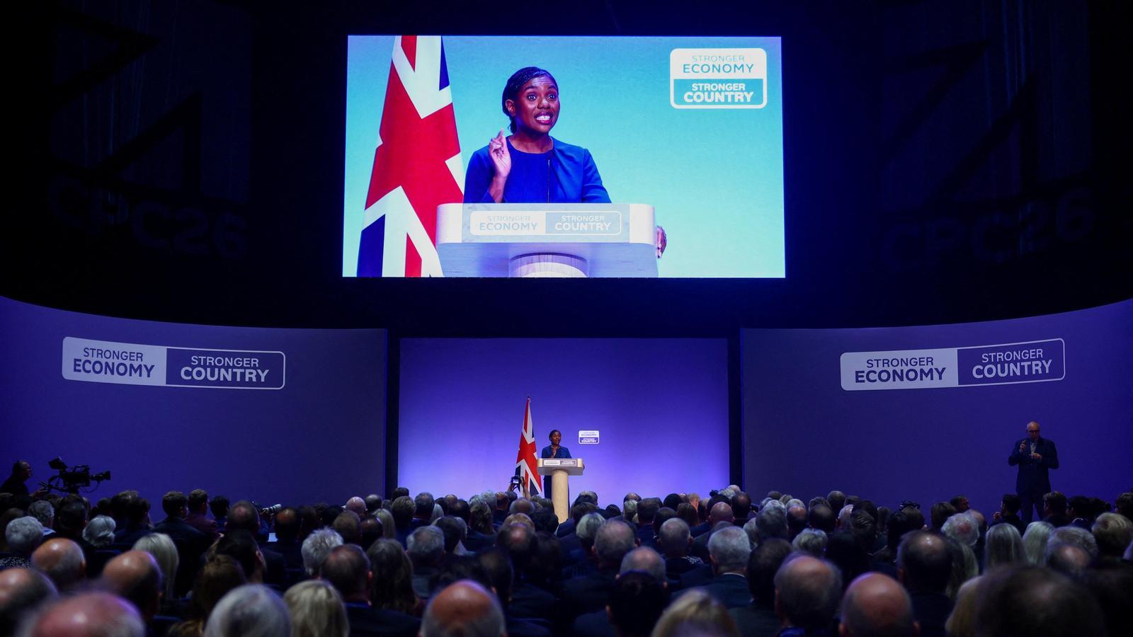 Kemi Badenoch, en un momento del discurso de clausura del congreso del Partido Conservador, este miércoles en Birmingham.