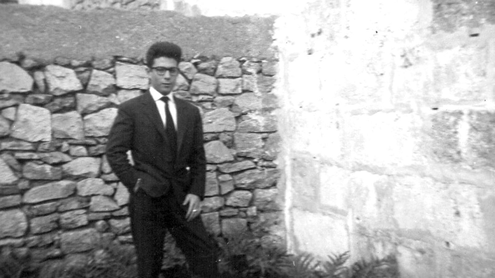 The writer Antoni Vidal Ferrando when young.
