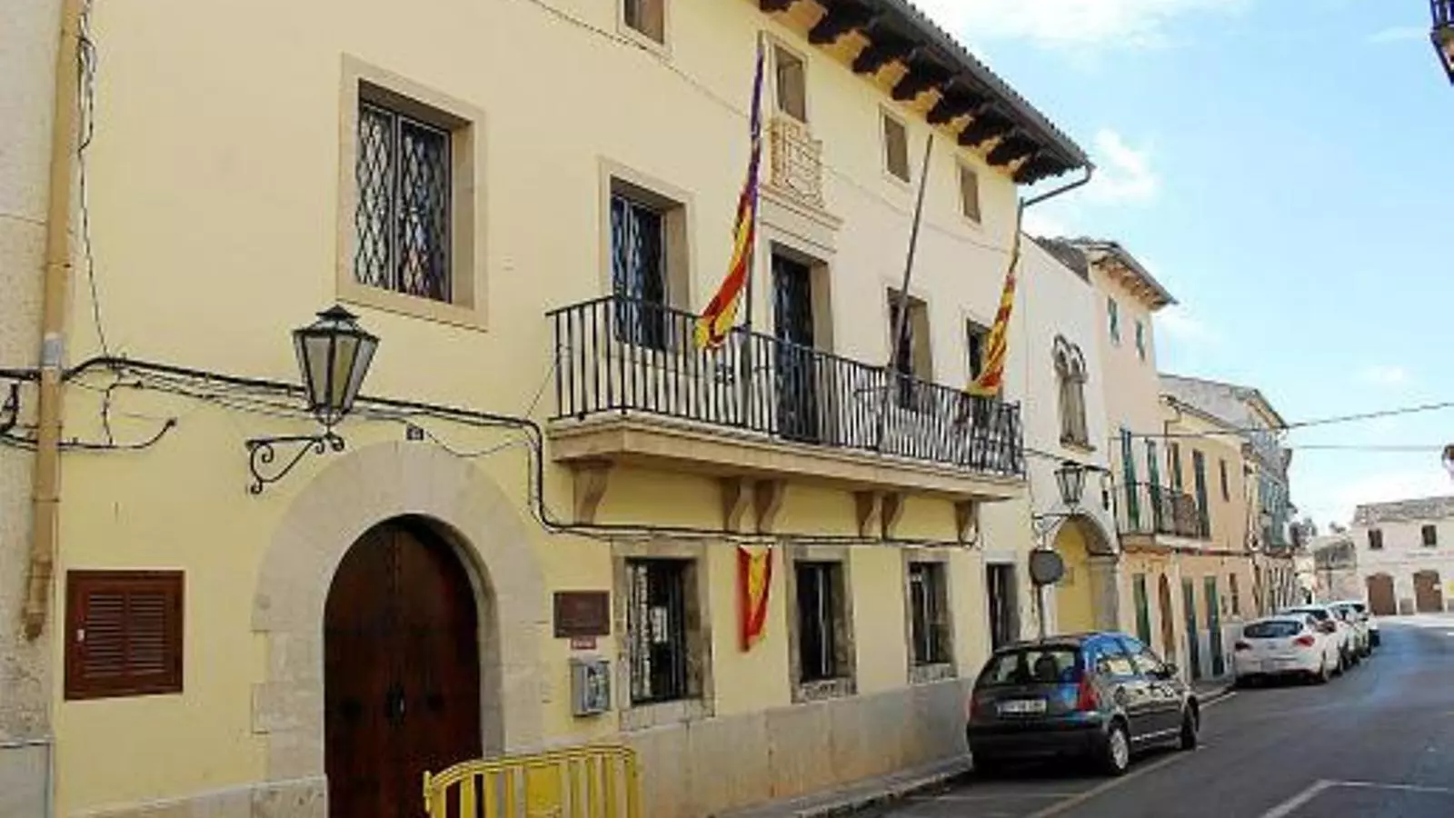 L'Ajuntament de Llubí. / A. POL