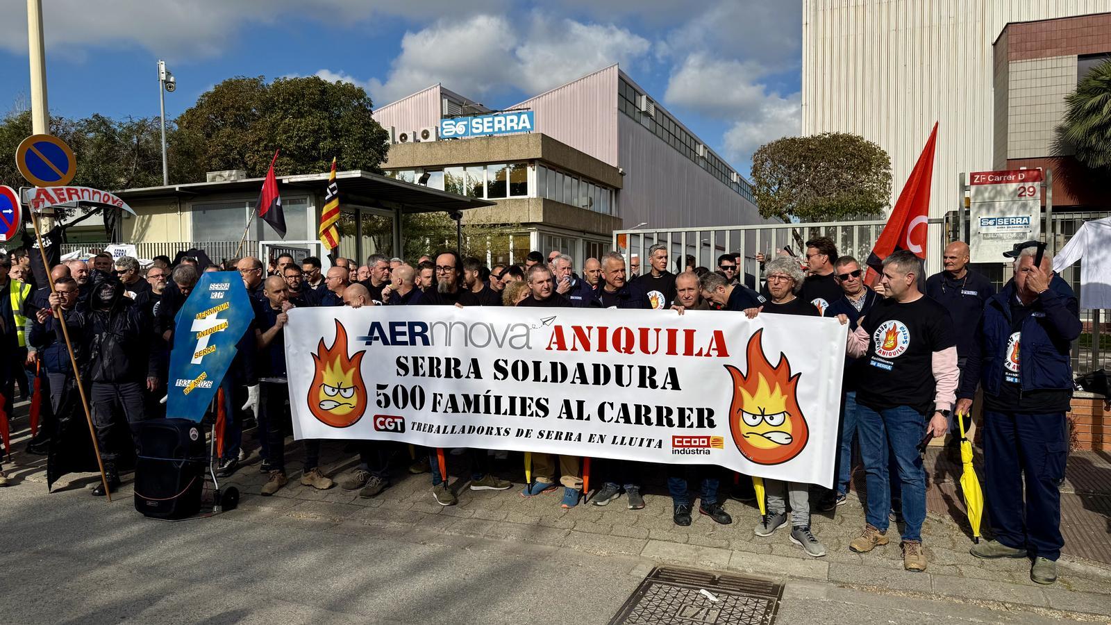 la protesta dels treballadors de serra Soldadura a la Zona Franca.