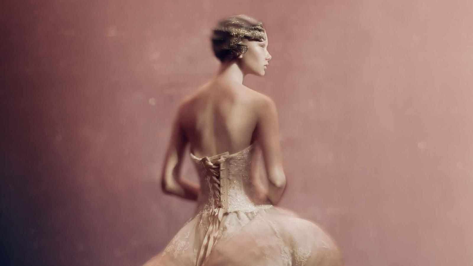 'Sara Grace, París, 2018', de Paolo Roversi