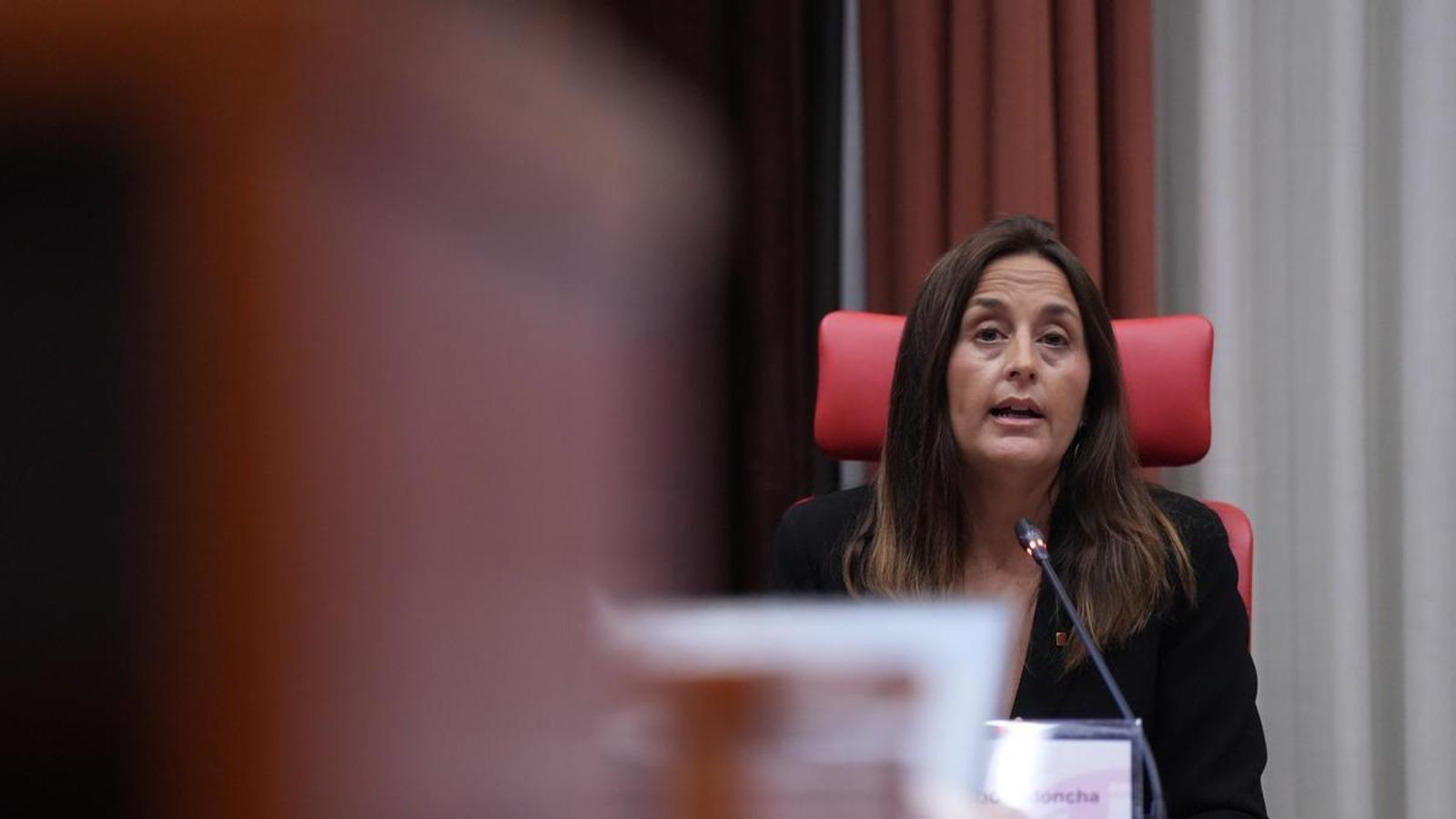 Niubó announces the dismissal of a senior official due to the error in the allocation of teachers.