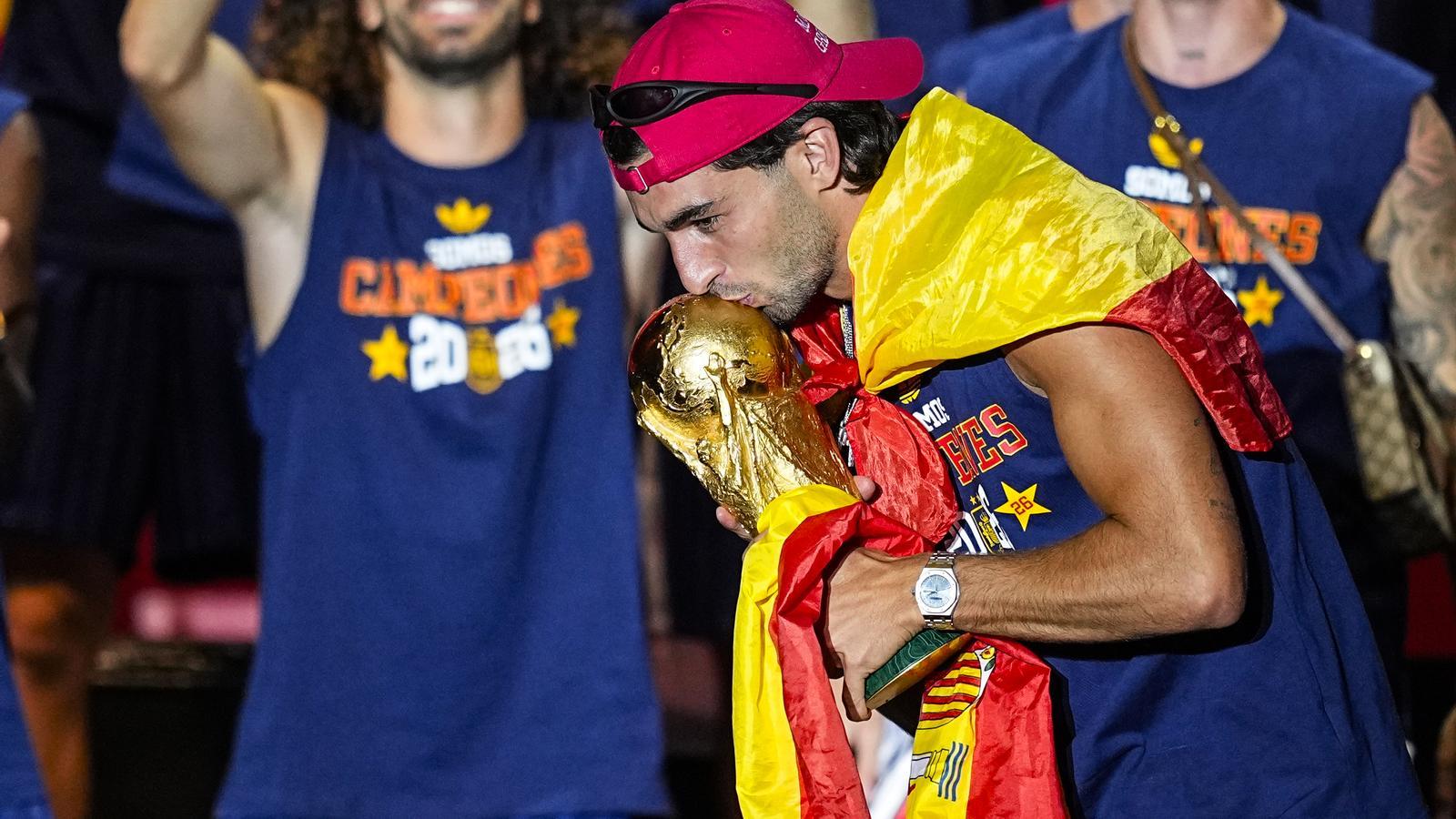 Ferran Torres on the stage during the celebration of the Spanish national team as World Champions