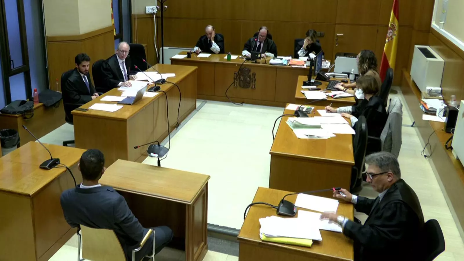 L'acusat d'agredir sexualment una menor declarant al judici el novembre passat