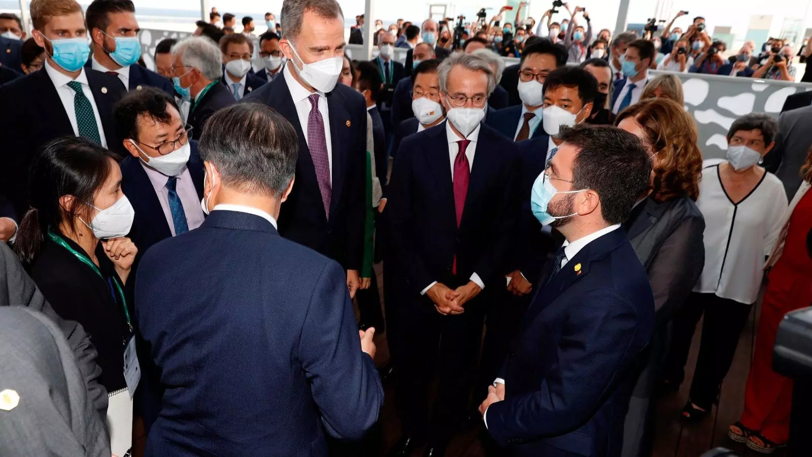 El rei Felip VI i el president de la Generalitat, Pere Aragonès.