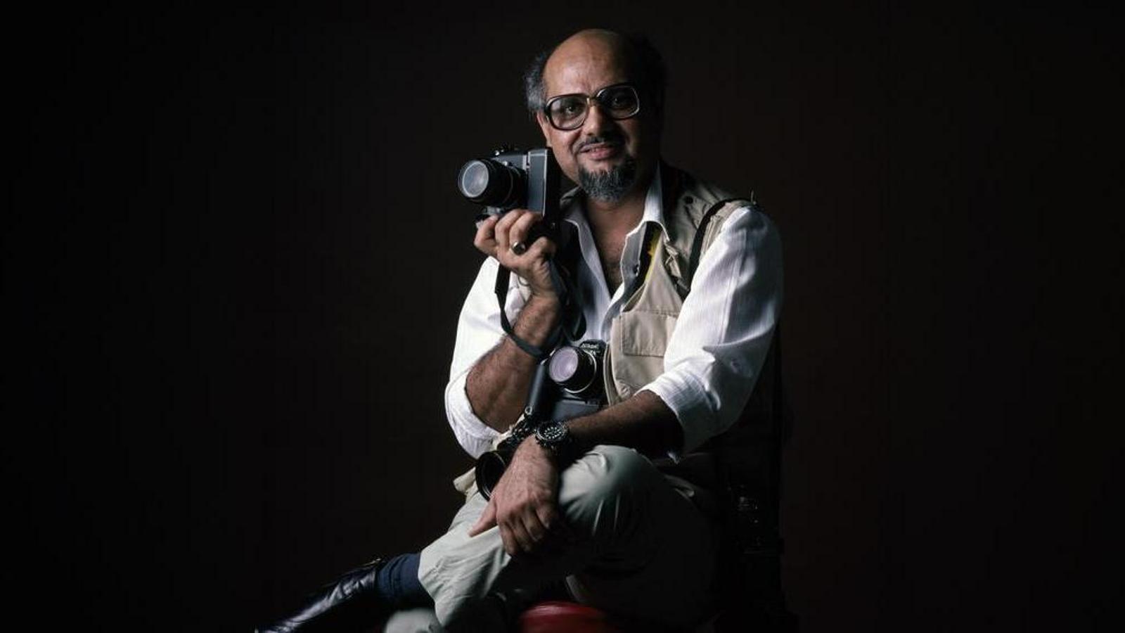 Mohamed Amin (1943-1996), second son of a railway worker of humble condition, had to face racism very soon, an inevitable consequence of colonialism. He never forgot those years of disadvantage and fought against prejudices throughout his entire life.