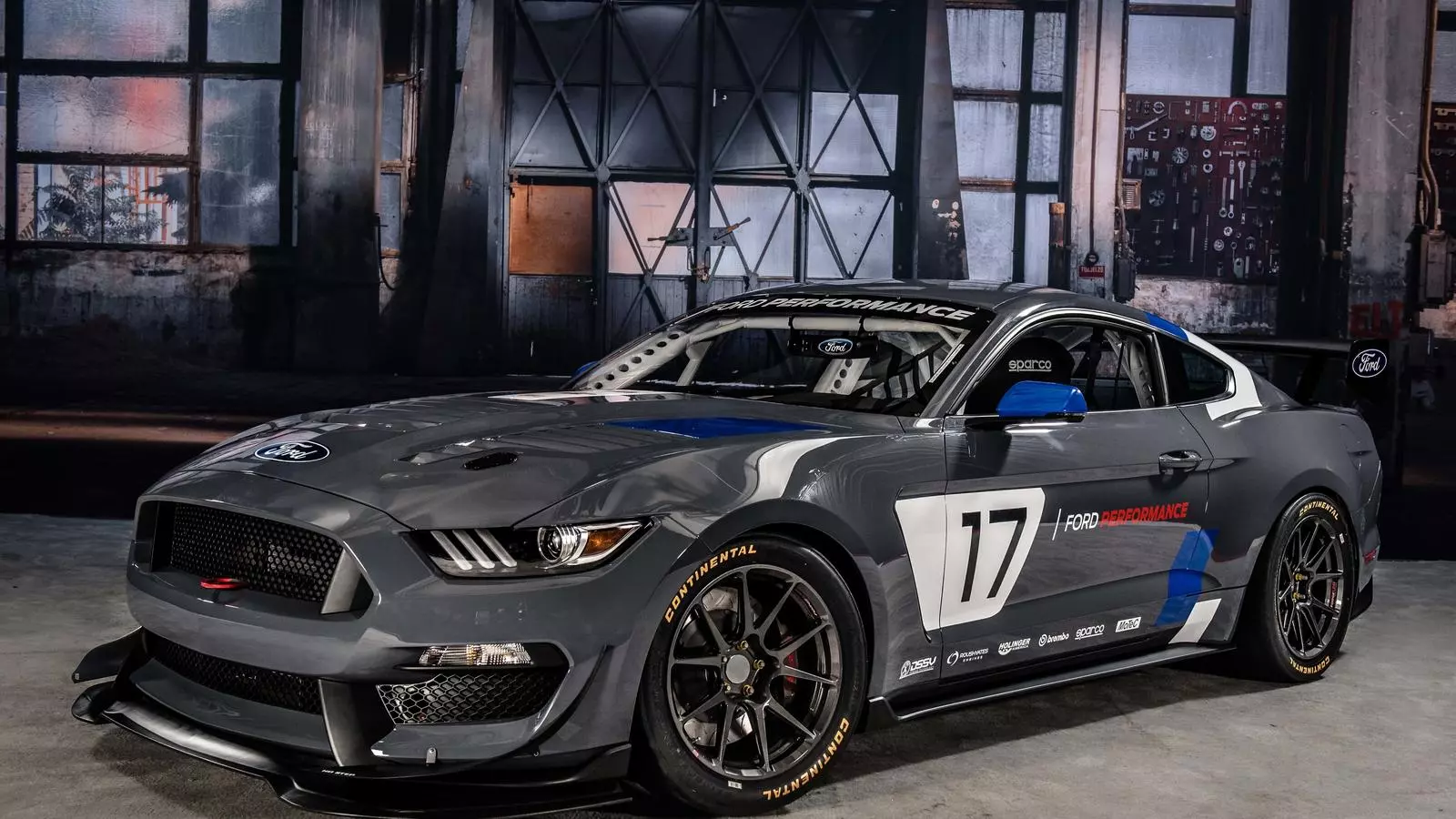 Ford Mustang GT4, un pura sang de carreres