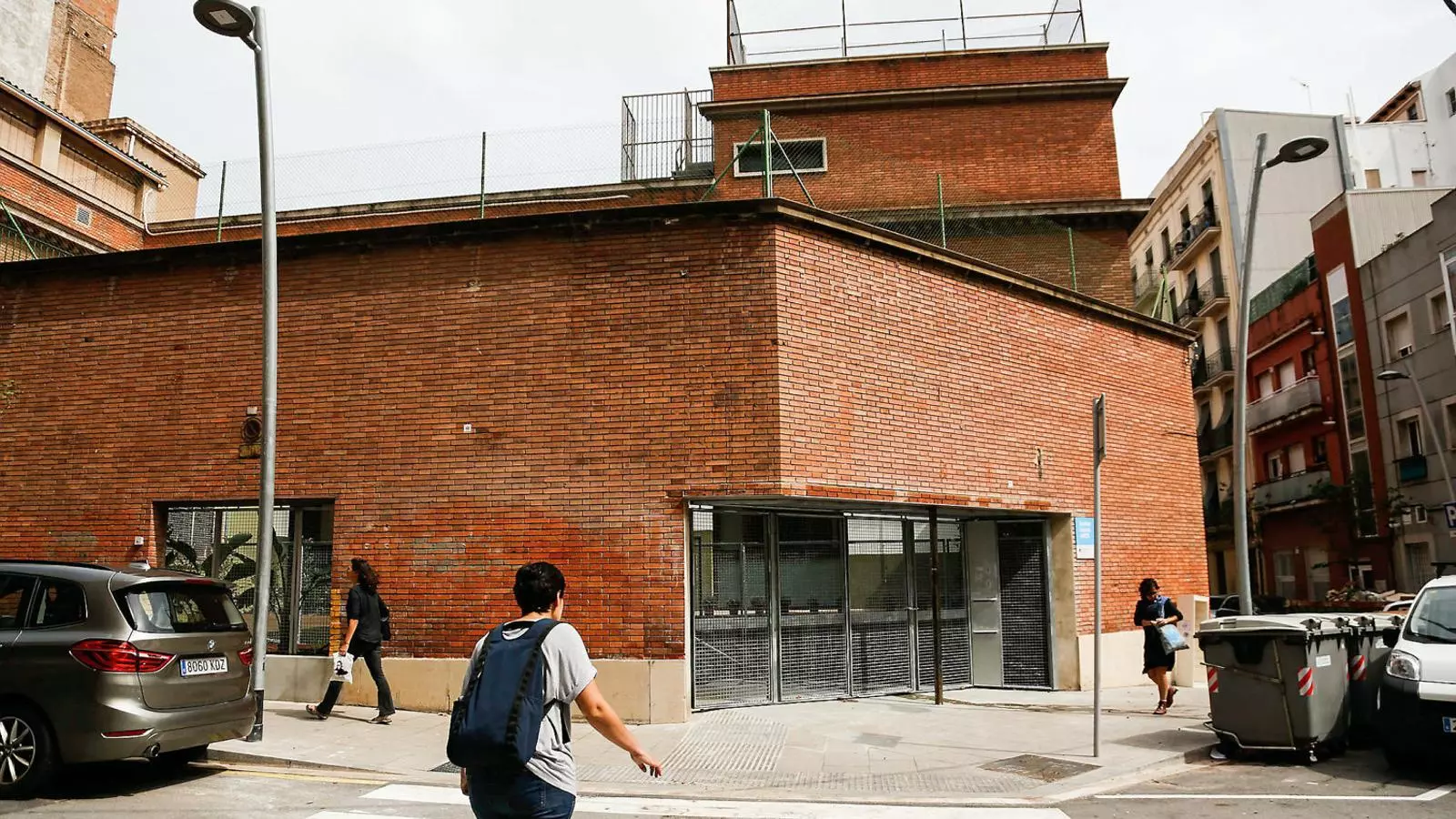 La façana de l’Institut Arts, al barri d’Hostafrancs de Barcelona.